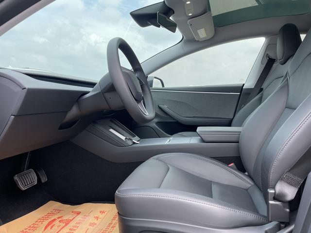 Tesla Model 3 2023 RWD – фото 7