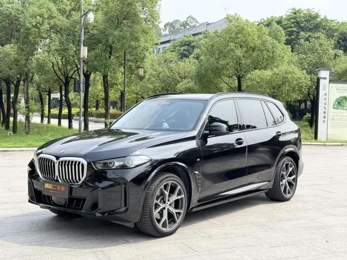 BMW X5 2023 Model xDrive30Li Exclusive Model M Sports Set