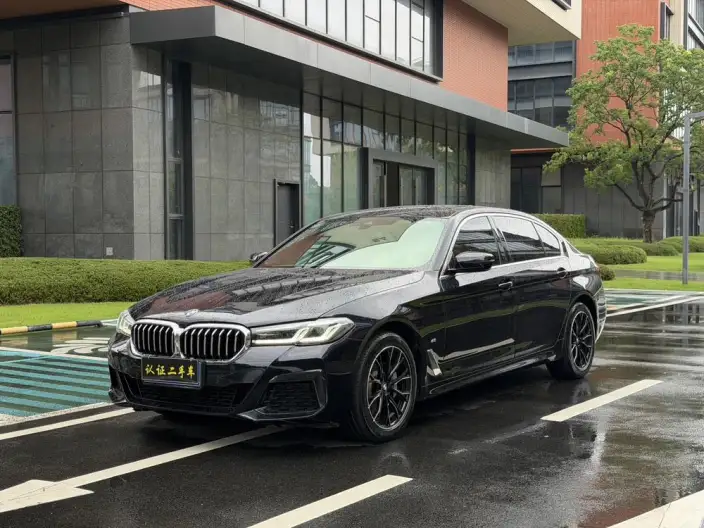 BMW 5 Series 2022 Model Facelift 530Li Leading Model M Sports Set