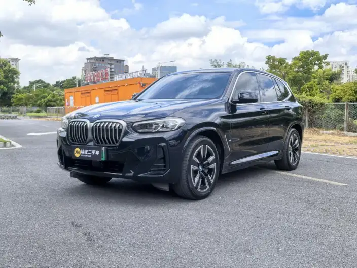 BMW iX3 2022 Model Facelift Leading Model