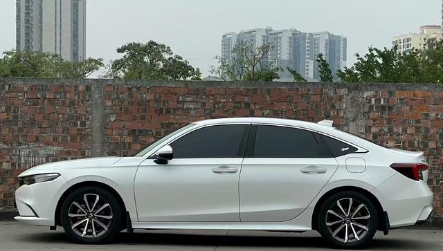 Honda INTEGRA 2023 240TURBO CVT Luxury – фото 5