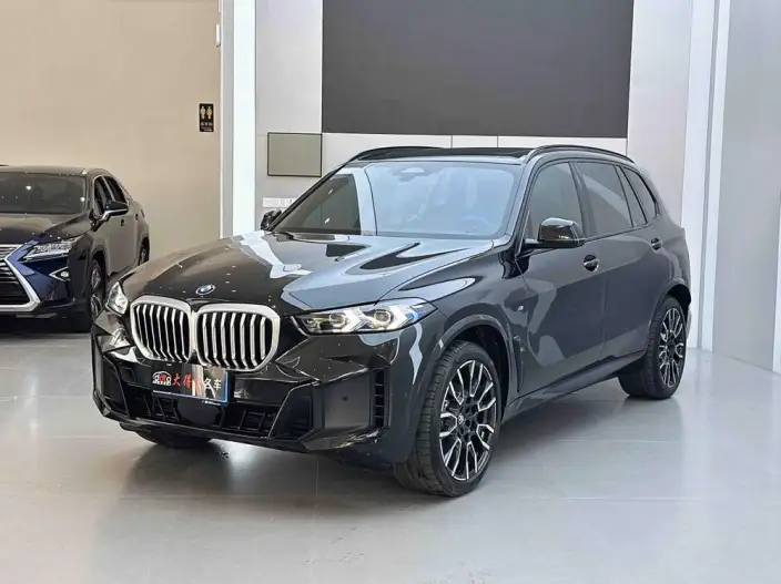BMW X5 2023 Model xDrive40Li M Sports Night Set