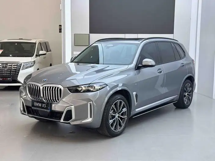 BMW X5 2023 Model xDrive30Li M Sports Set