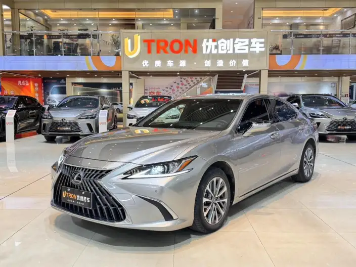 Lexus ES 2022 Model 200 Superior Edition