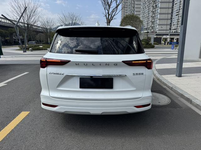 Wuling Victory 2022 1.5T CVT Flagship – фото 11