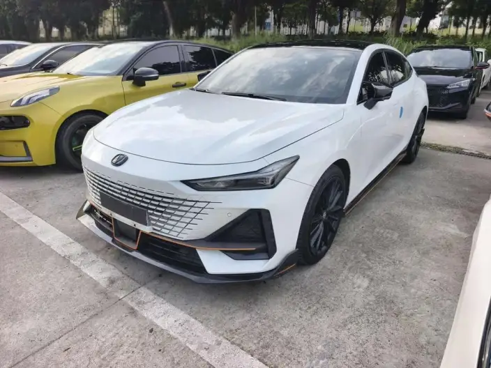 Changan UNI-V 2022 Model 1.5T Sports Edition