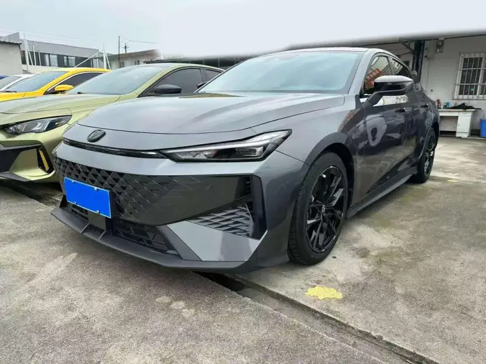 Changan UNI-V 2024 Model 1.5T Noble Model