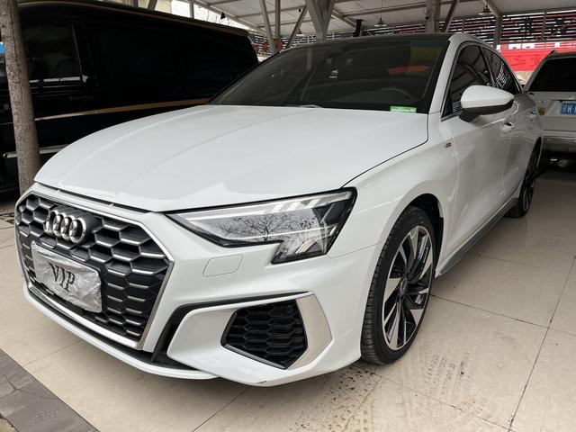 Audi A3 2023 Facelift A3L Limousine 35 TFSI Sport – фото 1
