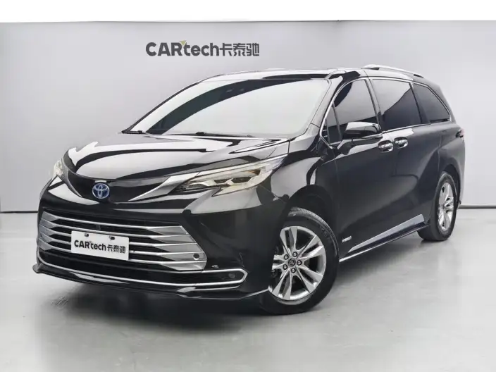 Toyota Sienna 2021 Model 2.5L Hybrid Platinum edition