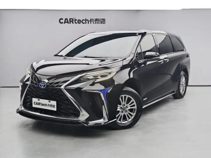 Toyota Sienna 2021 Model 2.5L Hybrid Deluxe Edition