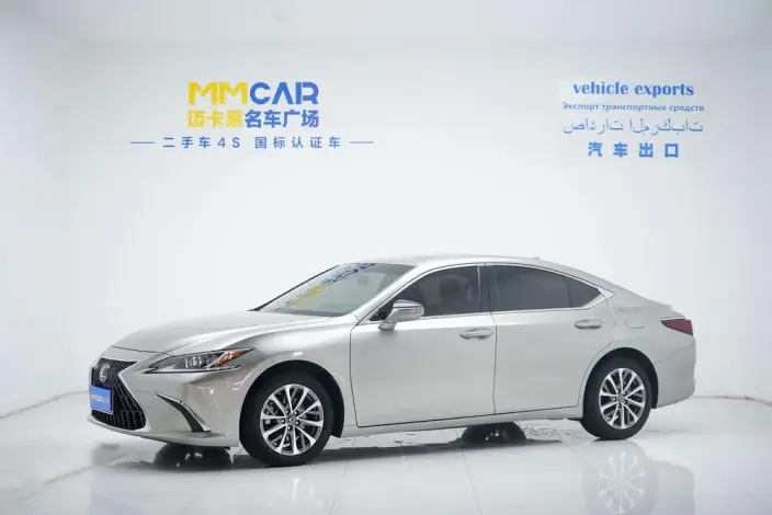 Lexus ES 2022 Model 200 Superior Edition