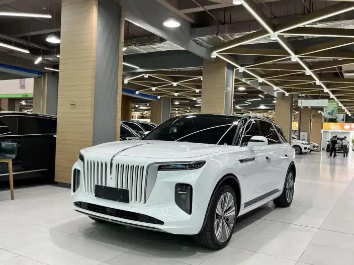 HONGQI E-HS9 2022 Model 690km Flag Xiang Edition VI seat