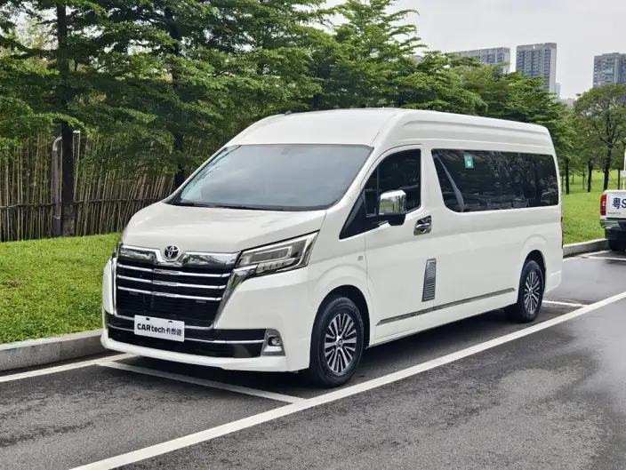 Hiace 2021 Model 3.5L Automatic Rear Drive 7 seat Parallel Imported