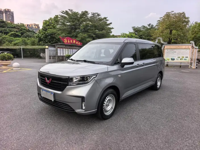 Wuling Zhcheng 2021 Model 1.5T Manual Luxury Model