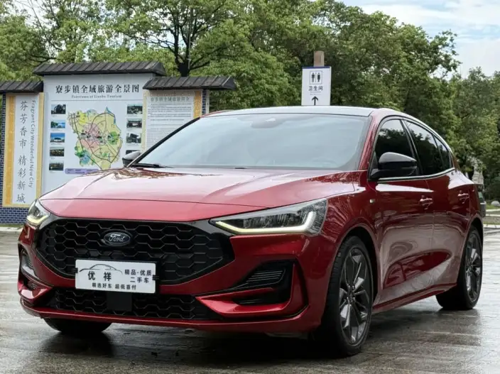 Ford Focus 2022 Model Hatchback EcoBoost 180 Automatic ST Line