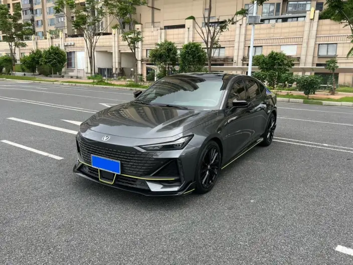 Changan UNI-V 2022 Model 1.5T Sports Edition
