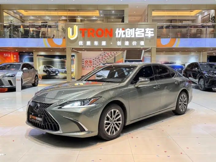 Lexus ES 2022 Model 200 Superior Edition