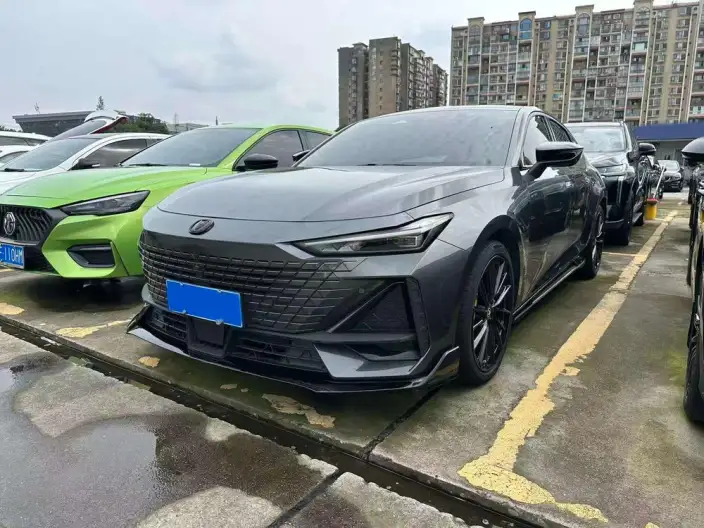 Changan UNI-V 2023 Model 1.5T Sports Edition