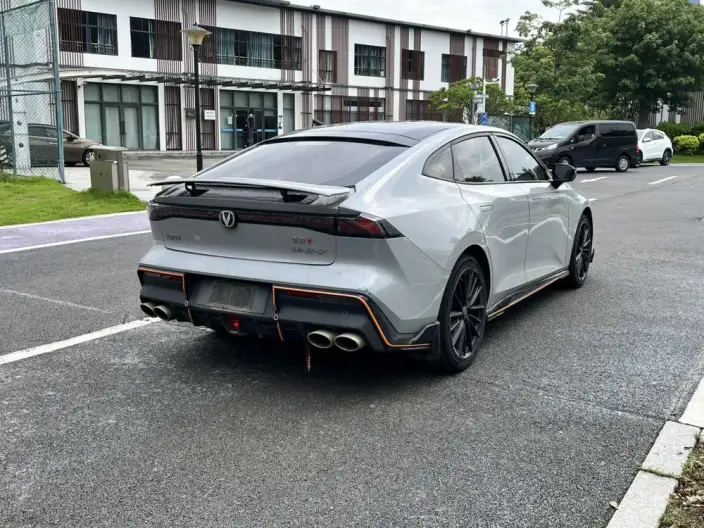 Changan UNI-V 2022 Model 1.5T Sports Edition – фото 5