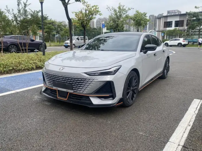 Changan UNI-V 2022 Model 1.5T Sports Edition