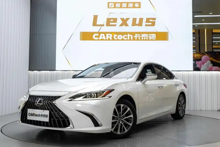 Lexus ES 2022 Model 300h Superior Edition
