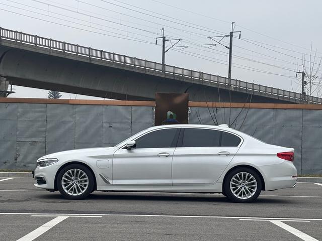 BMW 5 Series PHEV Модель 2020 года Legend L Class Edition 530Le Pioneer Edition – фото 8