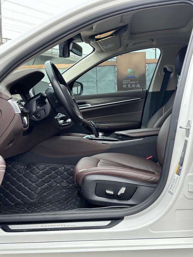 BMW 5 Series PHEV Модель 2020 года Legend L Class Edition 530Le Pioneer Edition – фото 9