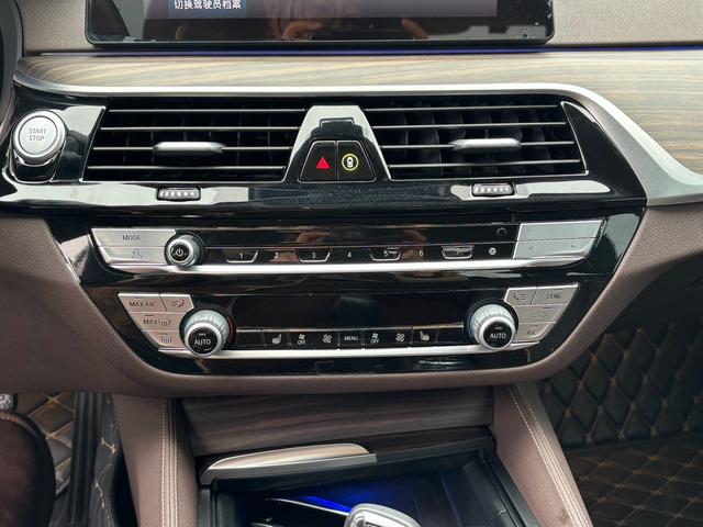 BMW 5 Series PHEV Модель 2020 года Legend L Class Edition 530Le Pioneer Edition – фото 16