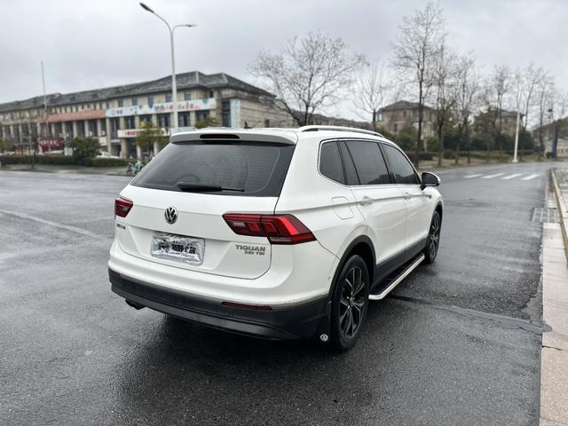 Volkswagen Tiguan L Модель 2019 года 330TSI автоматическое 2WD Smart Dynamic Deluxe Edition Country VI – фото 4