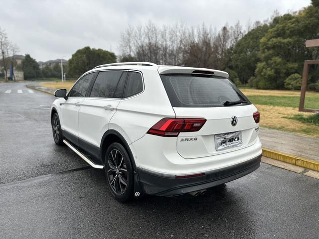Volkswagen Tiguan L Модель 2019 года 330TSI автоматическое 2WD Smart Dynamic Deluxe Edition Country VI – фото 6