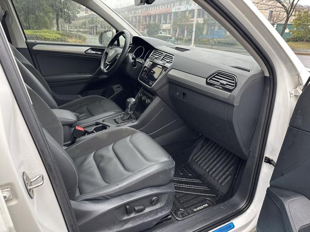 Volkswagen Tiguan L Модель 2019 года 330TSI автоматическое 2WD Smart Dynamic Deluxe Edition Country VI – фото 12