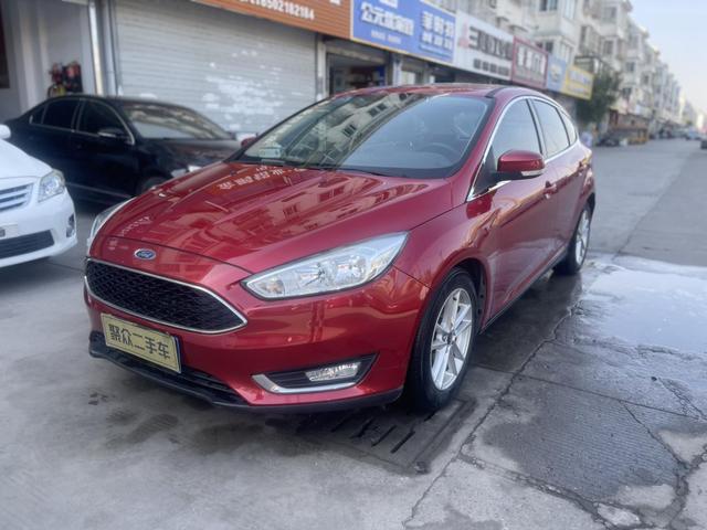 Ford Focus 2015 модификация лян кузов EcoBoost 125 автоматическое Super Fashion тип – фото 1