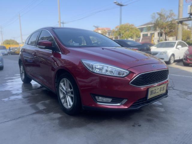 Ford Focus 2015 модификация лян кузов EcoBoost 125 автоматическое Super Fashion тип – фото 3