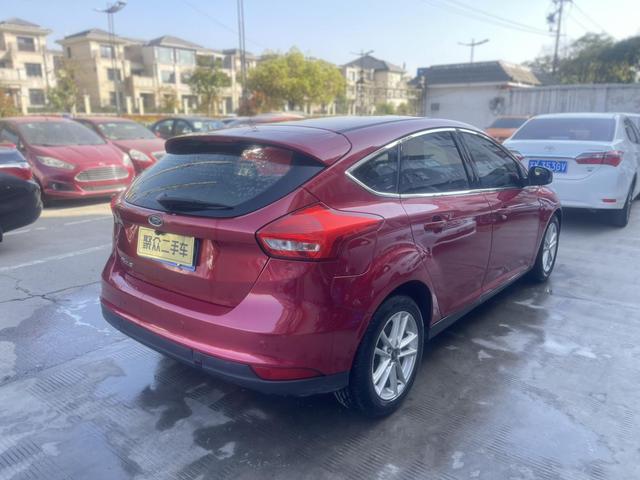Ford Focus 2015 модификация лян кузов EcoBoost 125 автоматическое Super Fashion тип – фото 6