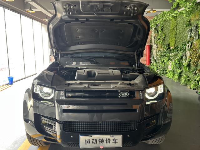 Land Rover De f ender 2025 модификация 90 3.0T P400 X-DYNAMIC HSE – фото 7