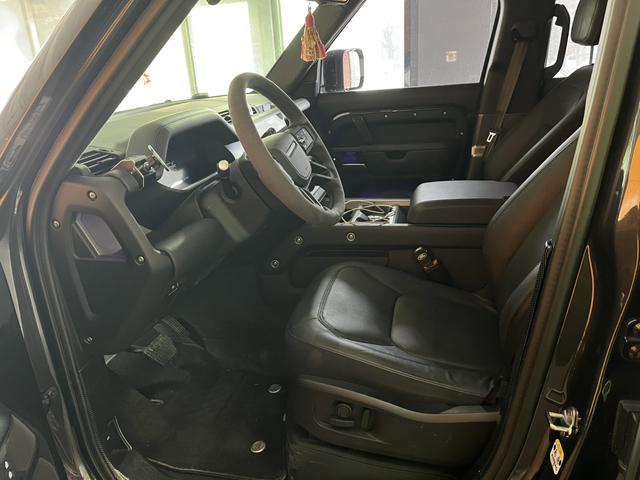 Land Rover De f ender 2025 модификация 90 3.0T P400 X-DYNAMIC HSE – фото 25