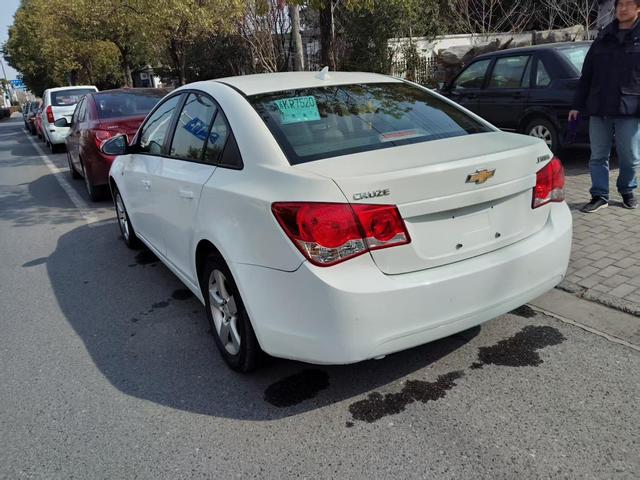 Chevrolet Cruze 2013 1.6L SL Sky AT – фото 4