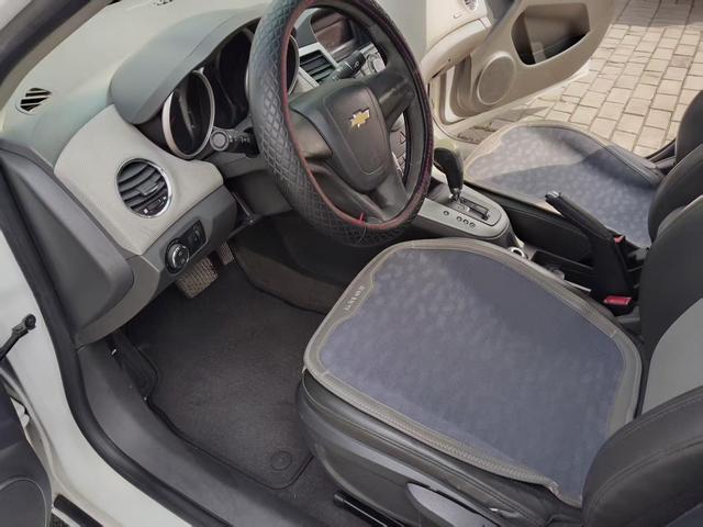 Chevrolet Cruze 2013 1.6L SL Sky AT – фото 7