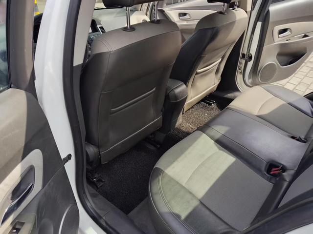 Chevrolet Cruze 2013 1.6L SL Sky AT – фото 8
