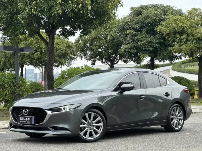 Mazda3 Axela 2020 Model 2.0L Automatic Zhi Luxury Edition