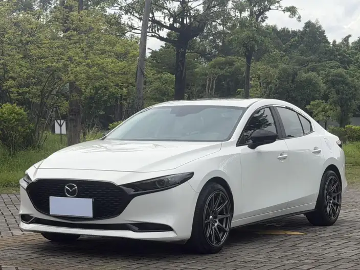 Mazda3 Axela 2021 Model 2.0L Automatic Zhi Ya Edition