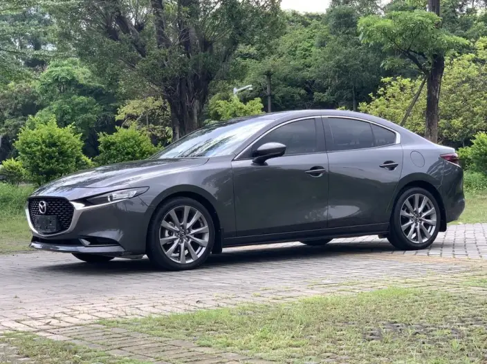 Mazda3 Axela 2020 Model 2.0L Automatic Zhi Ya Edition