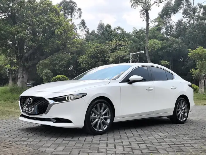 Mazda3 Axela 2023 Model 2.0L Automatic Zhi Shine Edition