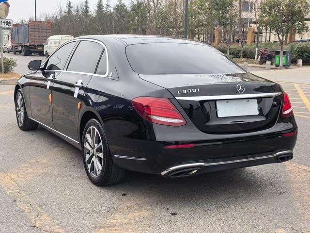 Mercedes-Benz E-Class 2016 модификация E 200 L – фото 12