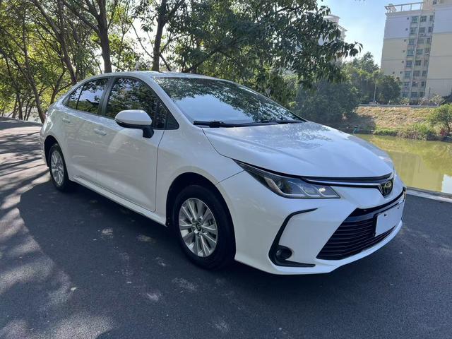 Toyota Corolla Модель 2019 года 1.2T S-CVT GL-i Elite Edition – фото 3
