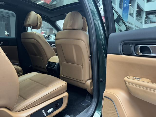 Li Auto ONE 2021 Range Extender 6-Seat – фото 20