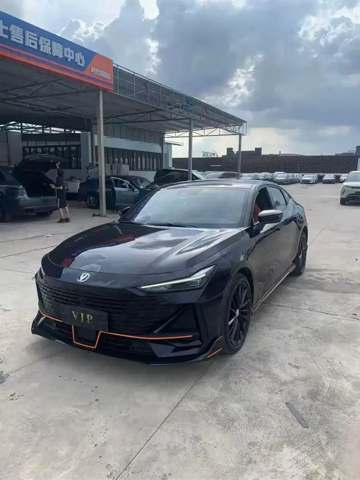 Changan UNI-V 2023 Model 1.5T Sports Edition