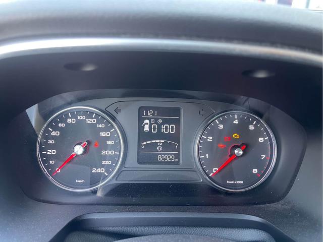 Roewe RX5 Модель 2020 года 20T Manual 4G Connected Beyond Edition – фото 12
