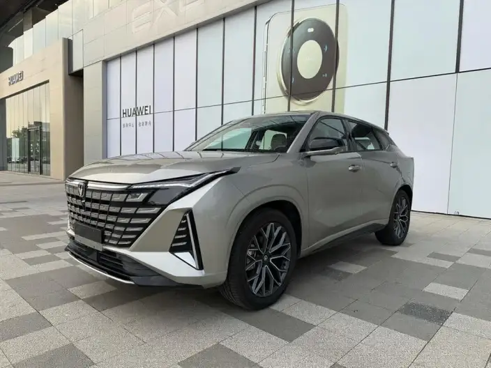 Changan UNI-Z 2025 Model 1.5T DCT Luxury Model