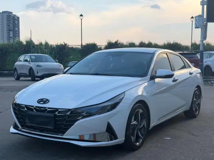 Hyundai Ioniq 2022 Model 1.5L CVT LUX Premium Edition
